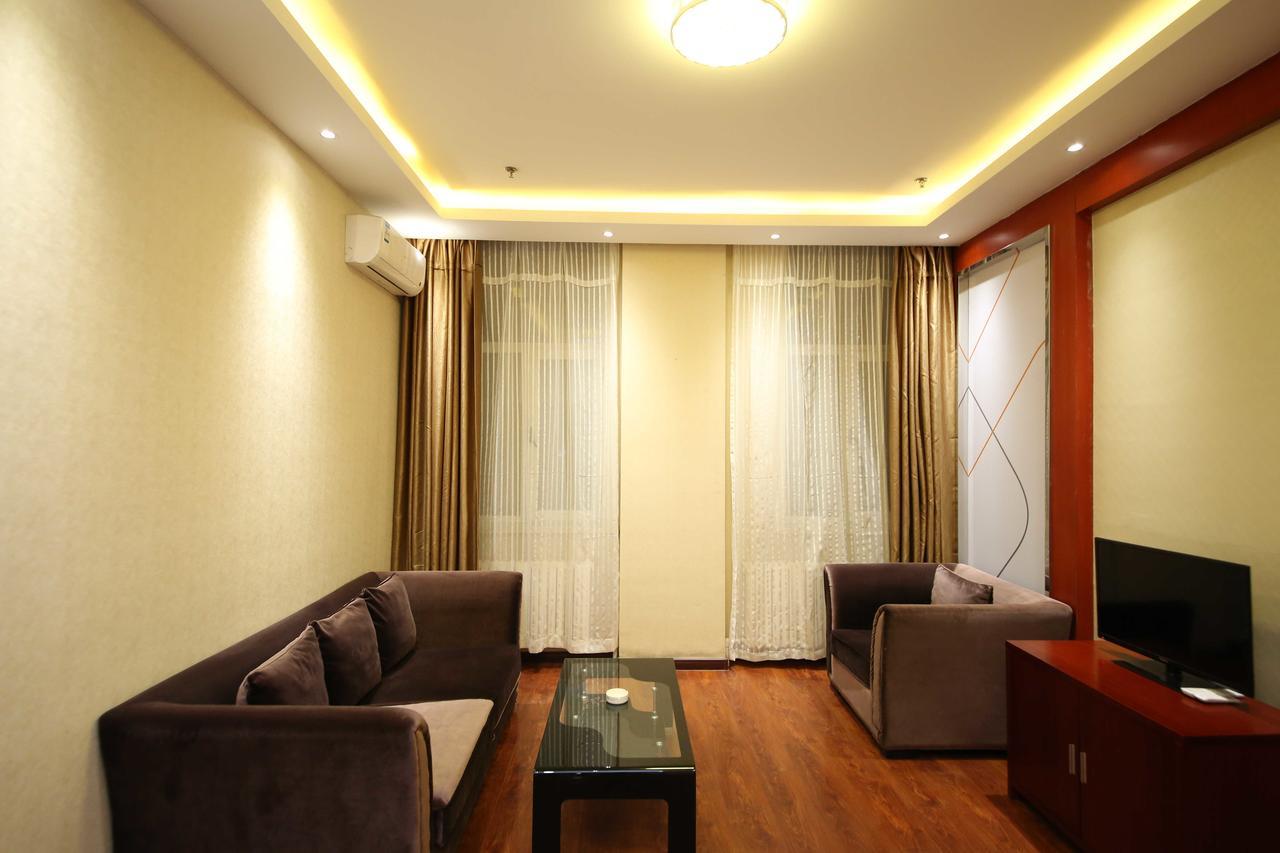 Chonpines Hotel Changchun Buitenkant foto
