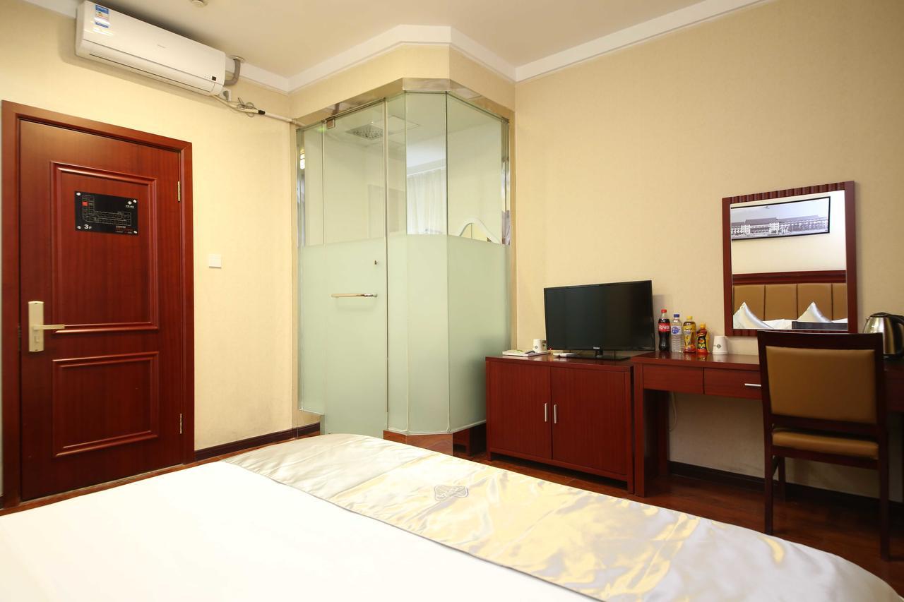 Chonpines Hotel Changchun Buitenkant foto