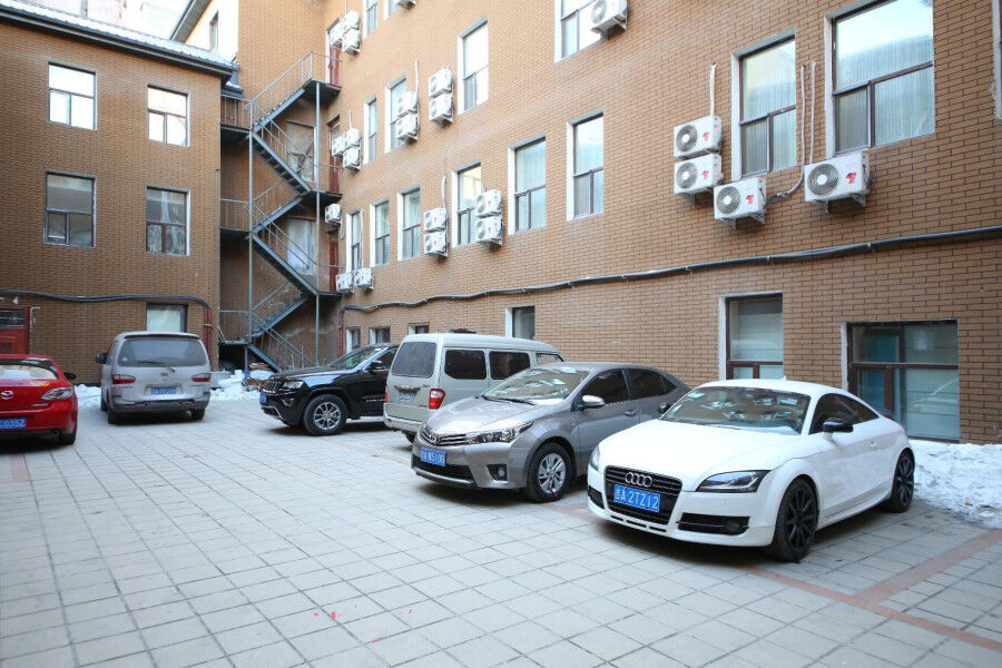 Chonpines Hotel Changchun Buitenkant foto